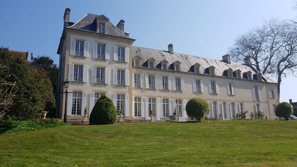 Château de Baffy (Gites de groupe & centres de vacances)